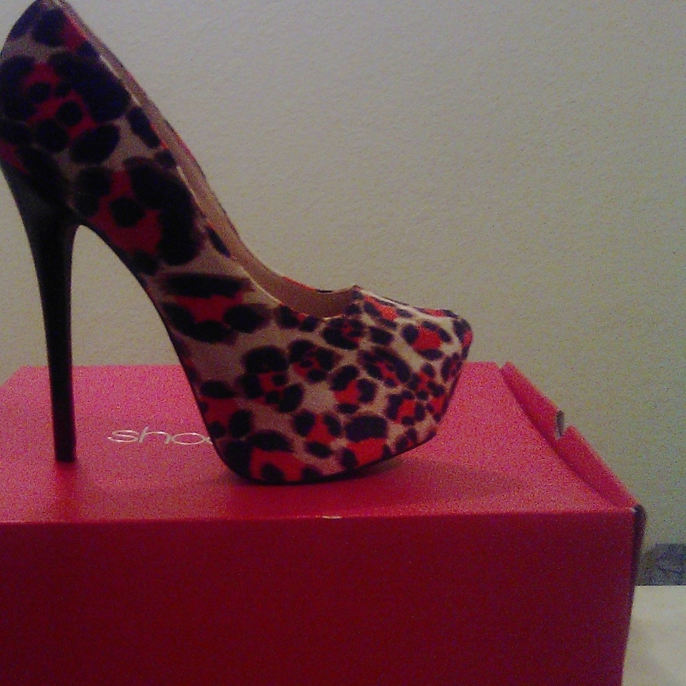 Leopard platform pumps - Picture 1 of 5